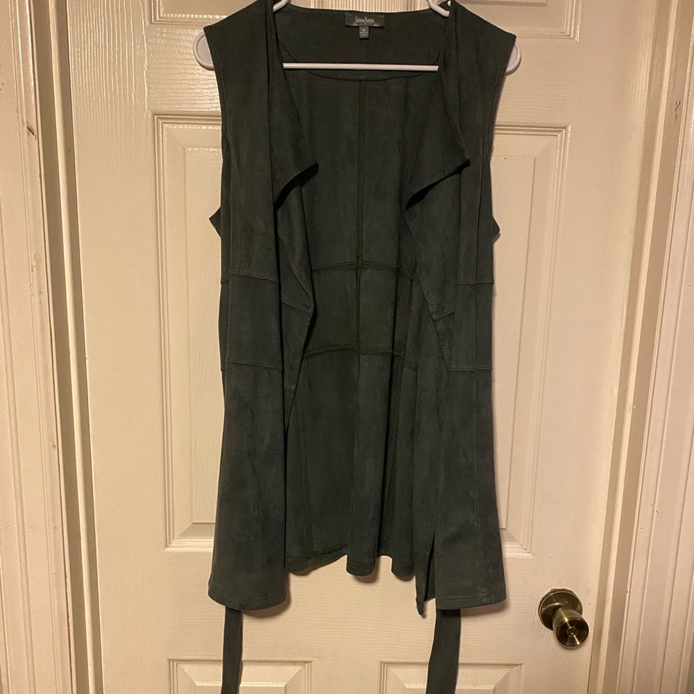 Neiman Marcus Faux Suede Trench Style Vest Size Medium - Picture 2 of 15